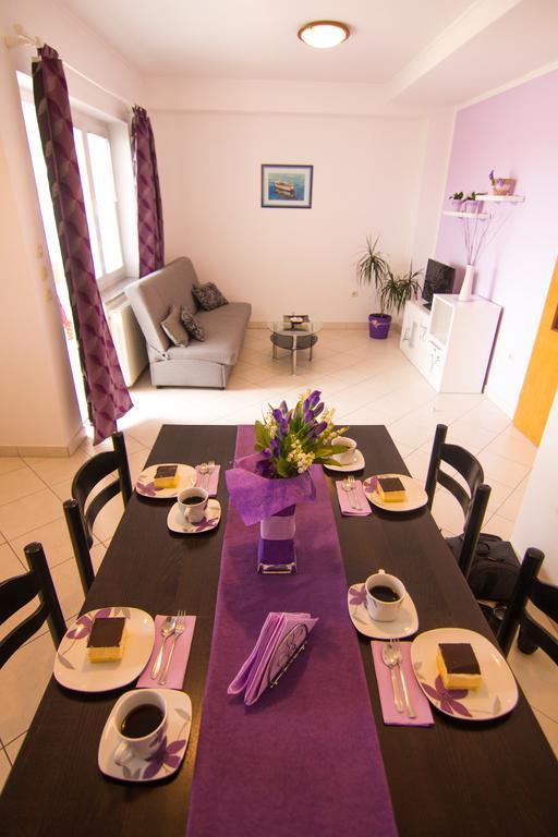 Apartments Dario Krk Town Exterior photo